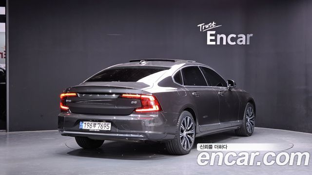 Volvo S90 B5 Ultra Bright - фото 1