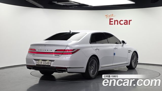 Genesis G90 3.8 AWD Luxury - фото 1