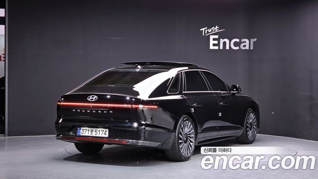 Hyundai Grandeur GN7 2,5 Gasoline 2WD Calligraphy - фото 1