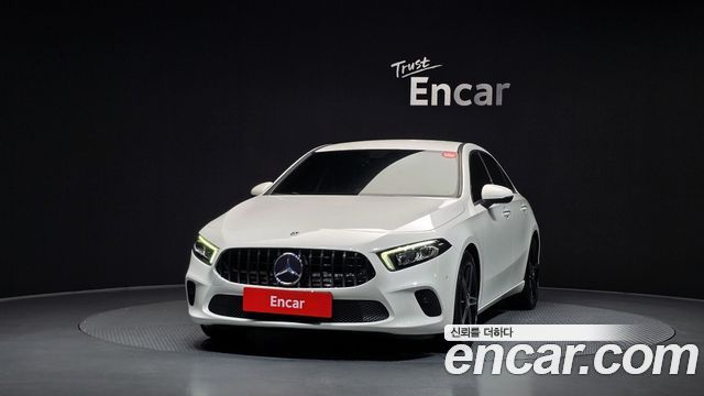 Mercedes-Benz A-Class W177 A250 4MATIC Sedan - фото 2