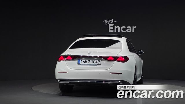 Mercedes-Benz E-Class W214 E200 Avantgarde - фото 3