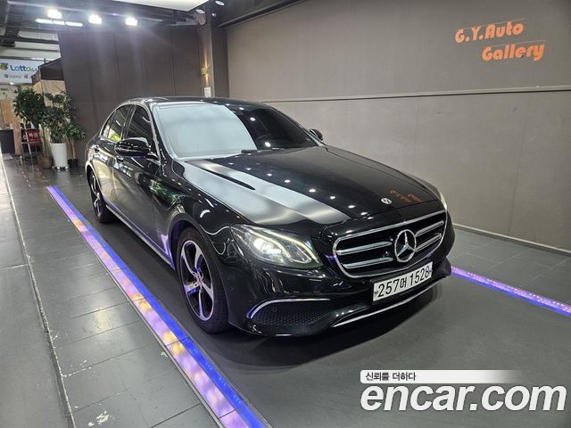 Mercedes-Benz E-Class W213 E250 Avantgarde - фото 1