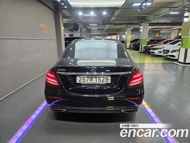 Mercedes-Benz E-Class W213 E250 Avantgarde - фото 4