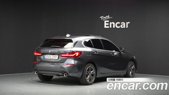 BMW 1-Series F40 118d Sport - фото 1
