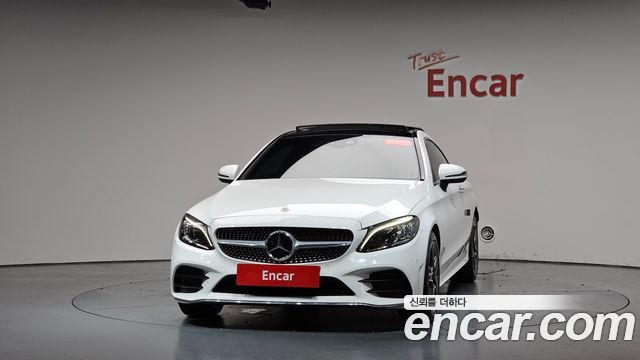 Mercedes-Benz C-Class W205 C200 Coupe - фото 1
