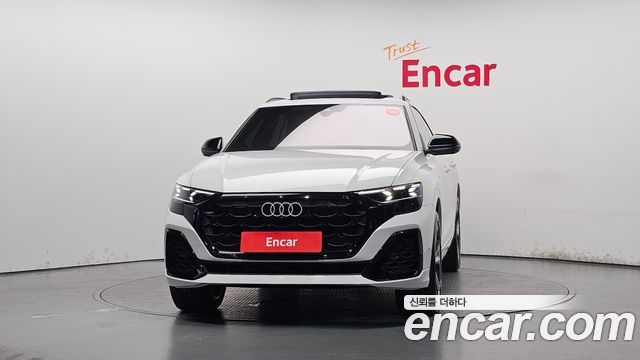 Audi Q8 55 TFSI Quattro Premium - фото 2