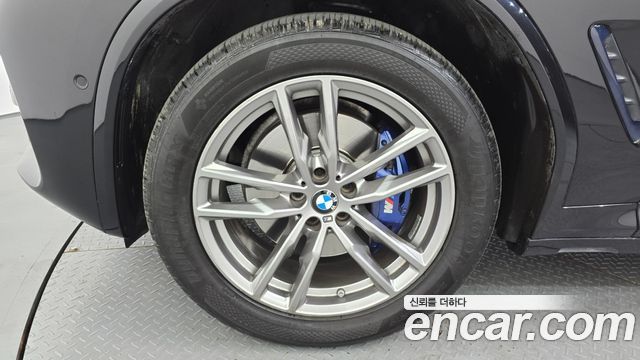 BMW X3 G01 xDrive 20i M Sport - фото 4
