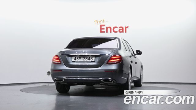 Mercedes-Benz E-Class W213 E300 Exclusive - фото 2