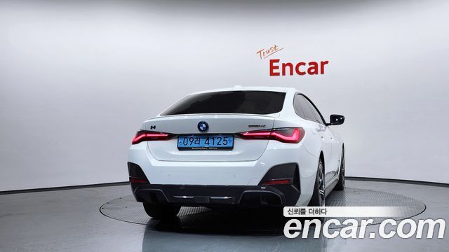 BMW i4 eDrive40 M Sports Pro - фото 3