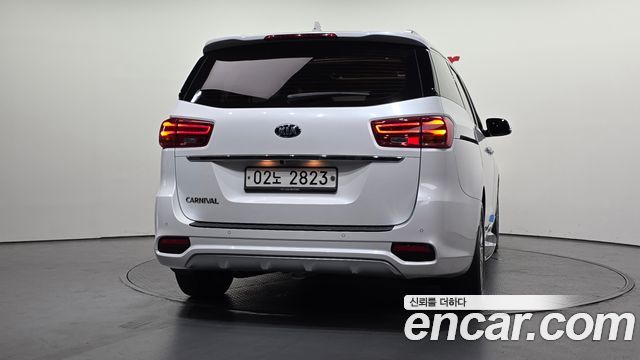 Kia Carnival Новый 9-Seater Prstige - фото 3