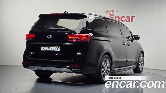 Kia Carnival Новый 9-Seater Noblesse Special - фото 1