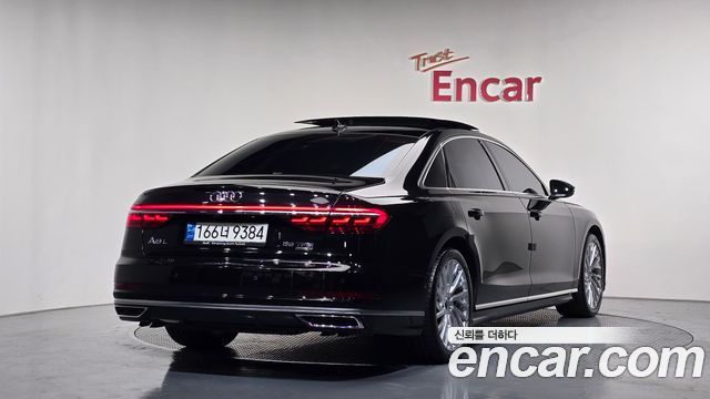 Audi A8 D5 55 TFSI Quattro LWB - фото 1