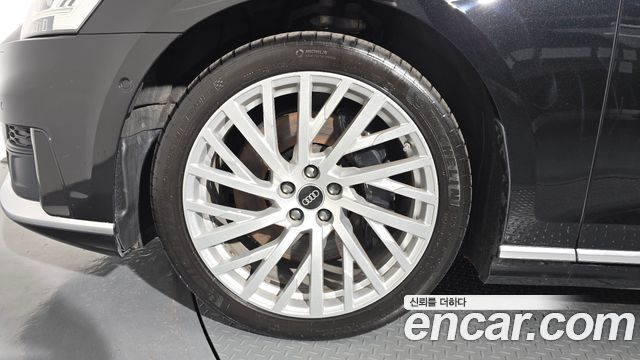 Audi A8 D5 55 TFSI Quattro LWB - фото 4