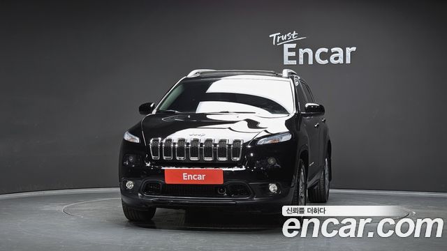 Jeep Cherokee KL 2.4 Longitude High AWD - фото 2