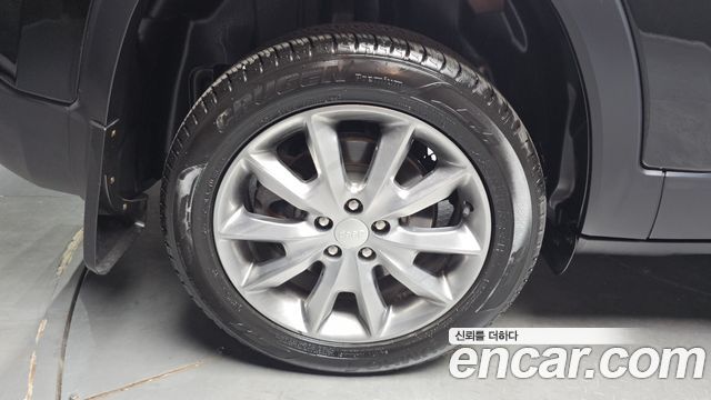 Jeep Cherokee KL 2.4 Longitude High AWD - фото 4