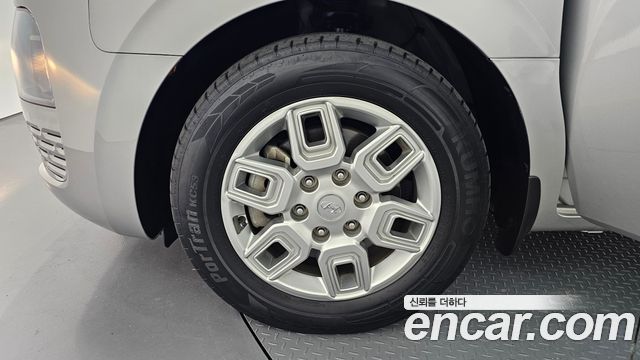 Hyundai Staria Cargo 3-Seater Modern - фото 4