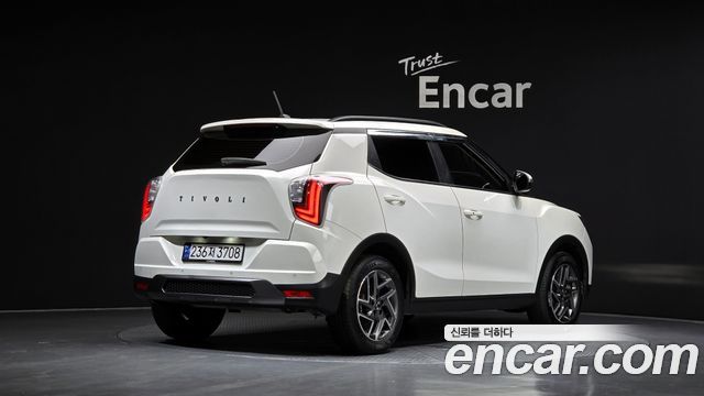 SsangYong Tivoli Новый 1.6 2WD V3 - фото 1