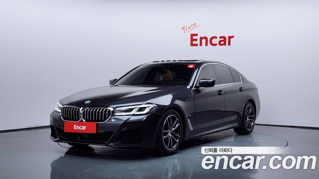 BMW 5-Series G30 520i M Sport - фото 0