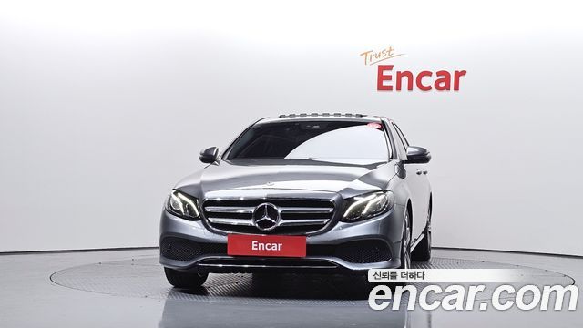 Mercedes-Benz E-Class W213 E300 Avantgarde - фото 2
