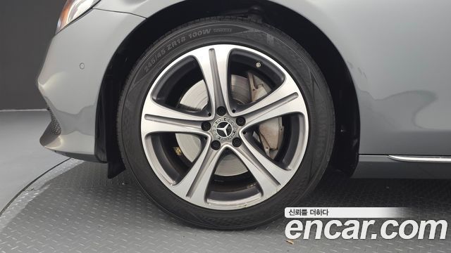 Mercedes-Benz E-Class W213 E300 Avantgarde - фото 4