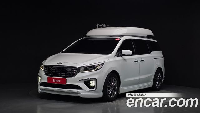 Kia Carnival Новый 9-Seater Hi-Limousine Noblesse Special - фото 0