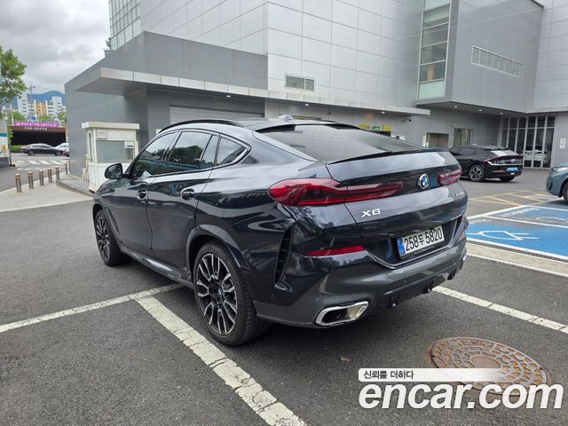BMW X6 G06 xDrive40i M Sport - фото 3