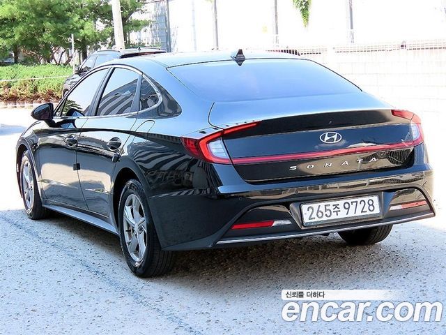Hyundai Sonata DN8 2.0 Premium - фото 2