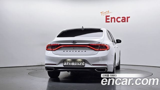 Hyundai Grandeur IG 3.0 Exclusive Special - фото 3