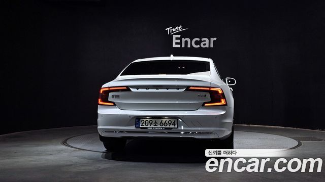 Volvo S90 B6 AWD Ultimate Bright - фото 3