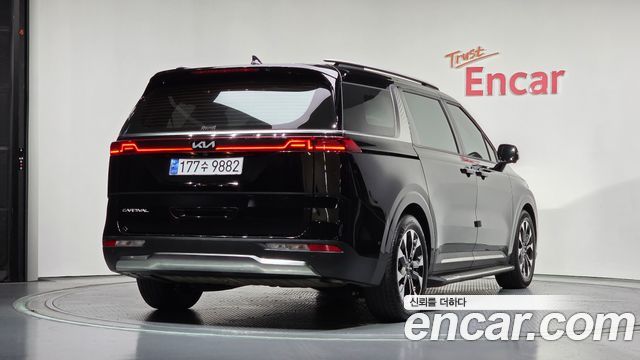 Kia Carnival 4-го поколения 9-Seater Signature - фото 1