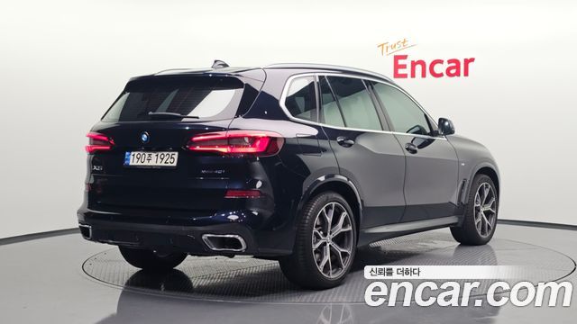 BMW X5 G05 xDrive 40i M Sport - фото 0