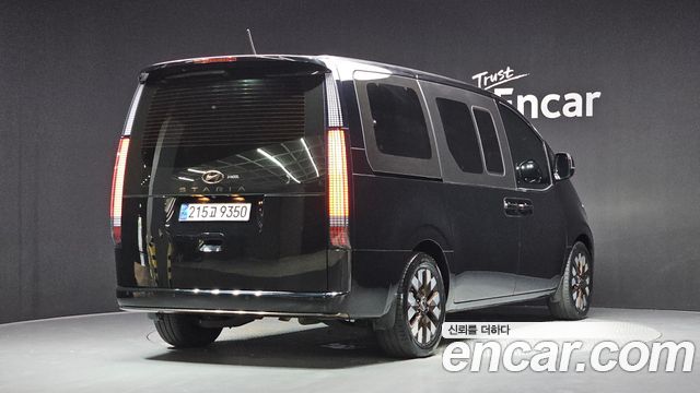 Hyundai Staria Lounge 9-Seater Inspiration - фото 1