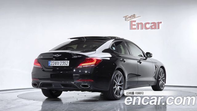 Genesis G70 2.0T AWD Sport Package - фото 1