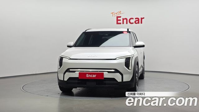 Kia EV3 Long Range 2WD Earth - фото 2