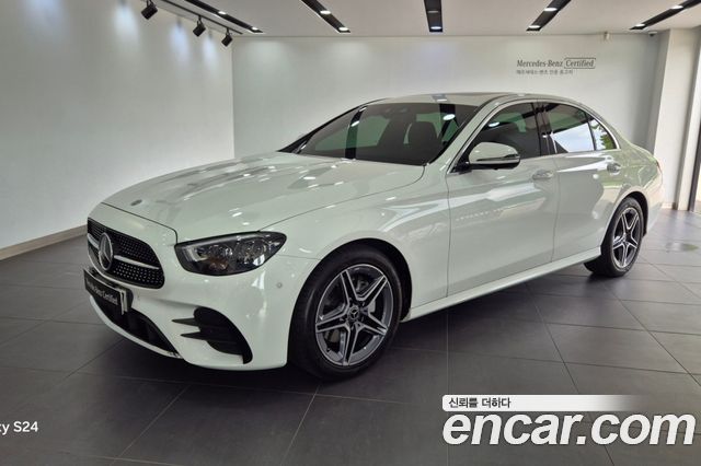 Mercedes-Benz E-Class W213 E250 AMG Line - фото 0