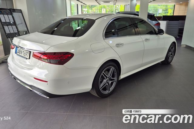 Mercedes-Benz E-Class W213 E250 AMG Line - фото 1
