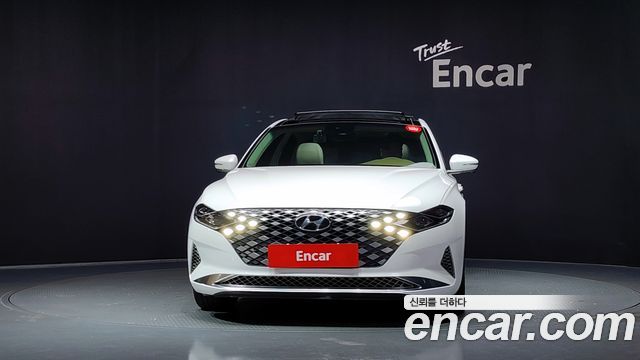 Hyundai Grandeur Новый IG 2.5 Calligraphy - фото 2