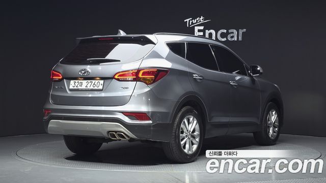 Hyundai Santafe Diesel 2.0 2WD Value Plus - фото 1