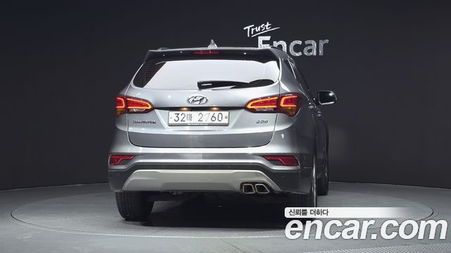 Hyundai Santafe Diesel 2.0 2WD Value Plus - фото 3
