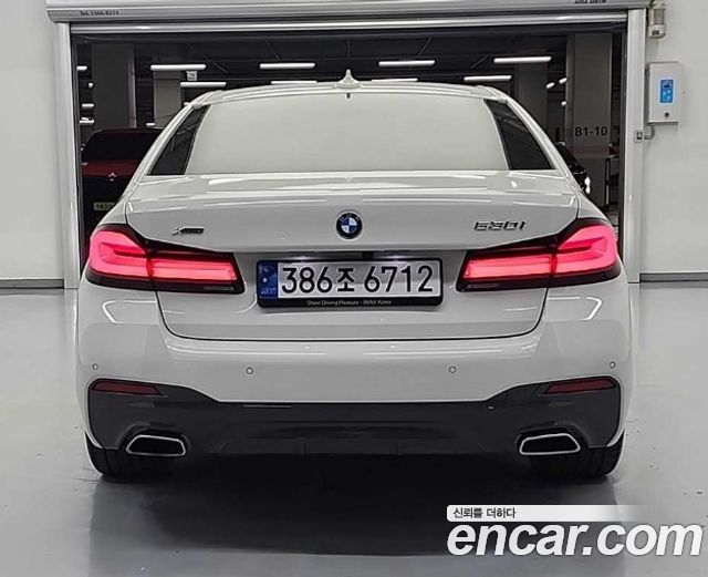 BMW 5-Series G30 530i xDrive M Sport Package - фото 2