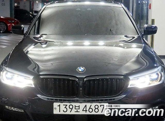 BMW 5-Series G30 520d M Sport Package Plus - фото 1