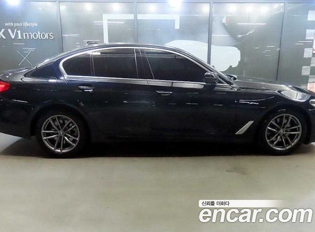 BMW 5-Series G30 520d M Sport Package Plus - фото 2