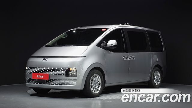 Hyundai Staria 4WD Tourer 9-Seater Modern - фото 0