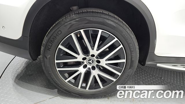 Mercedes-Benz GLC-Class X253 GLC300e 4MATIC - фото 4