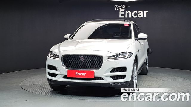 Jaguar F-PACE 20d Portfolio - фото 2
