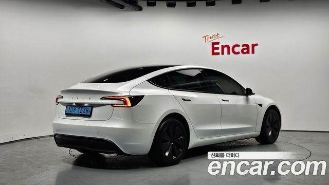 Tesla Model 3 RWD - фото 1