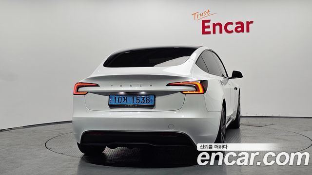 Tesla Model 3 RWD - фото 3