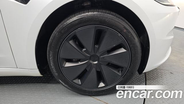 Tesla Model 3 RWD - фото 4