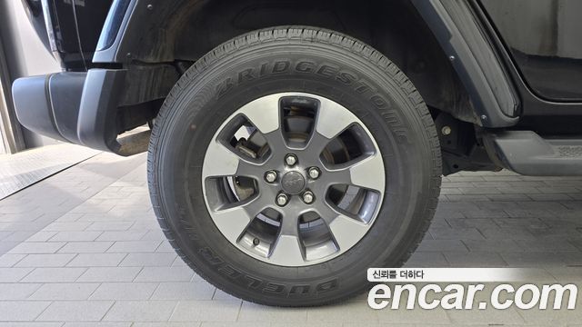 Jeep Wrangler JL 2.0 Overland 4Door - фото 4