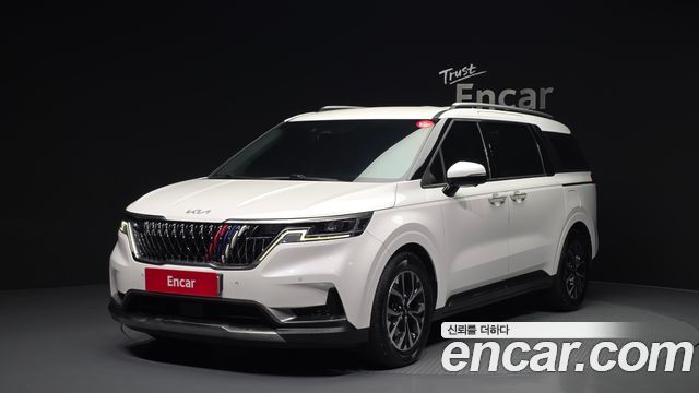 Kia Carnival 4-го поколения 9-Seater Noblesse - фото 0